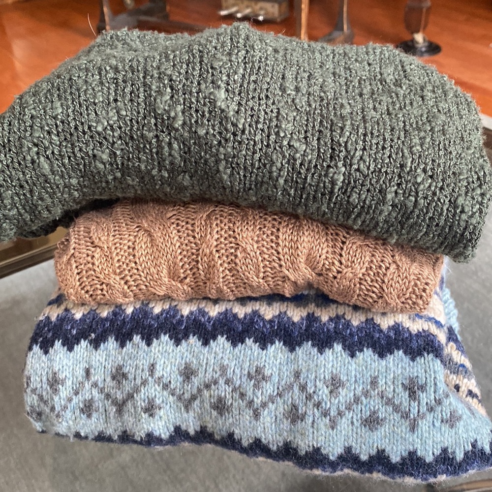 $1000 LOT of 3 Max Mara sweaters $50